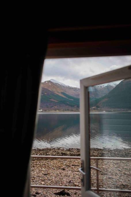 The Boathouse Pod * Onich